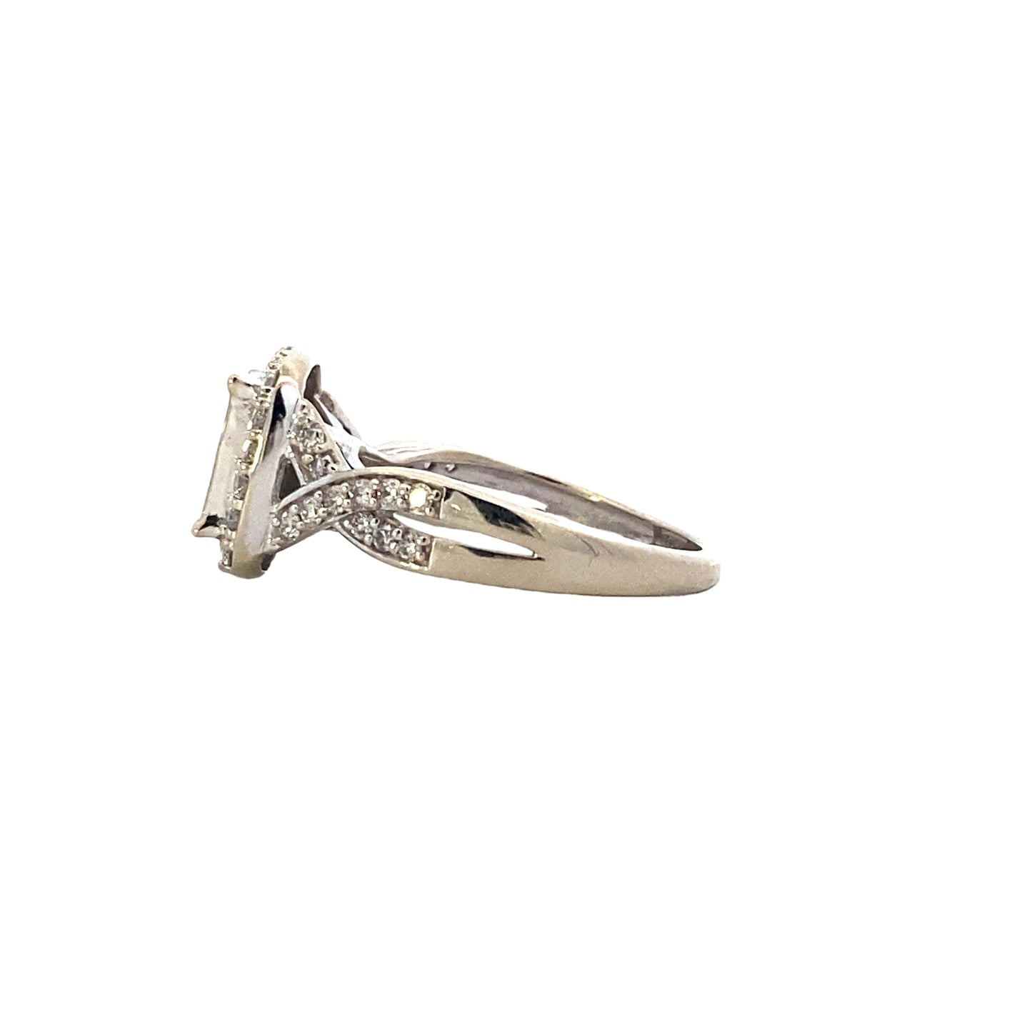 10K White Gold Diamond Women's Ring - 0.89ct