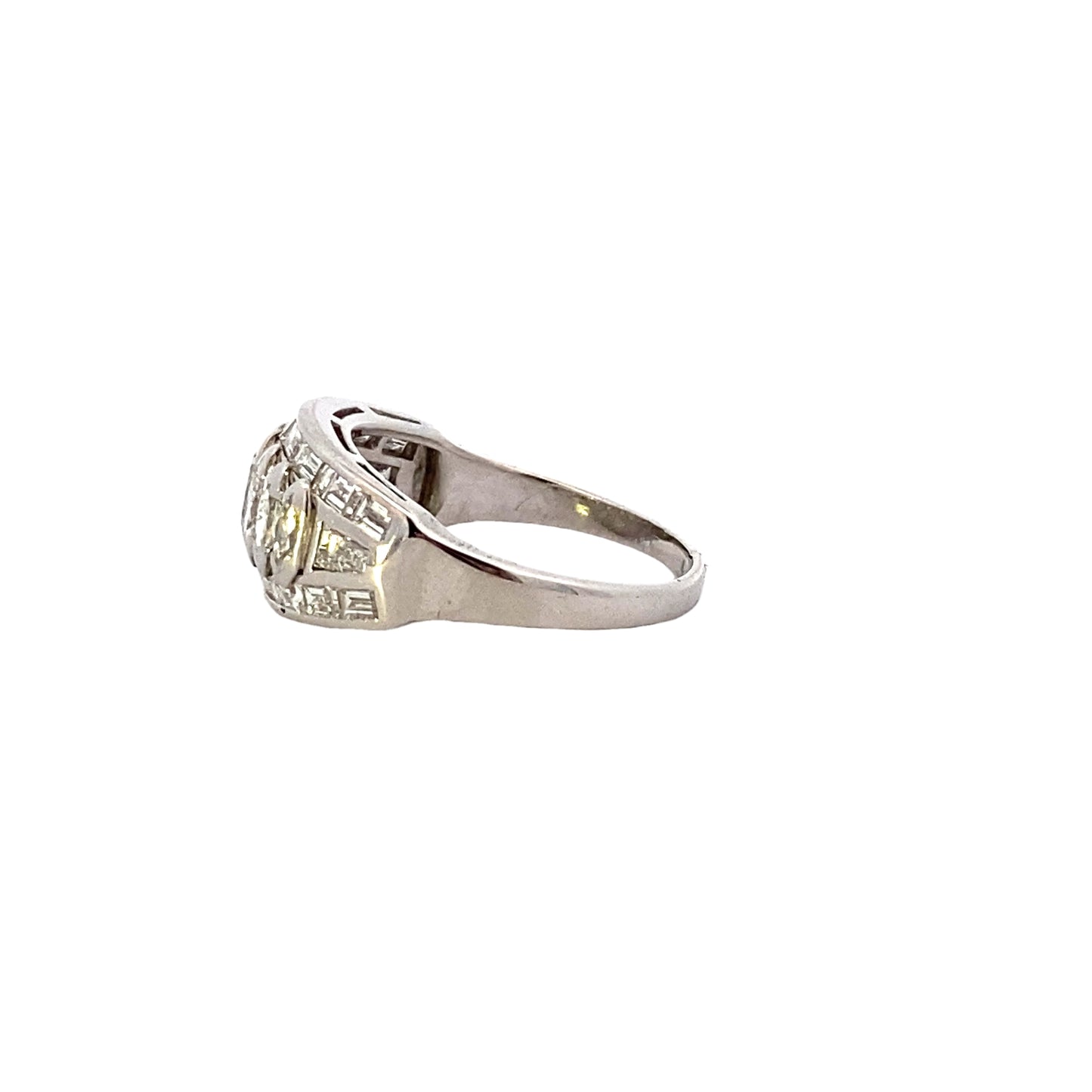 Platinum Diamond Women's Ring - 0.92ct