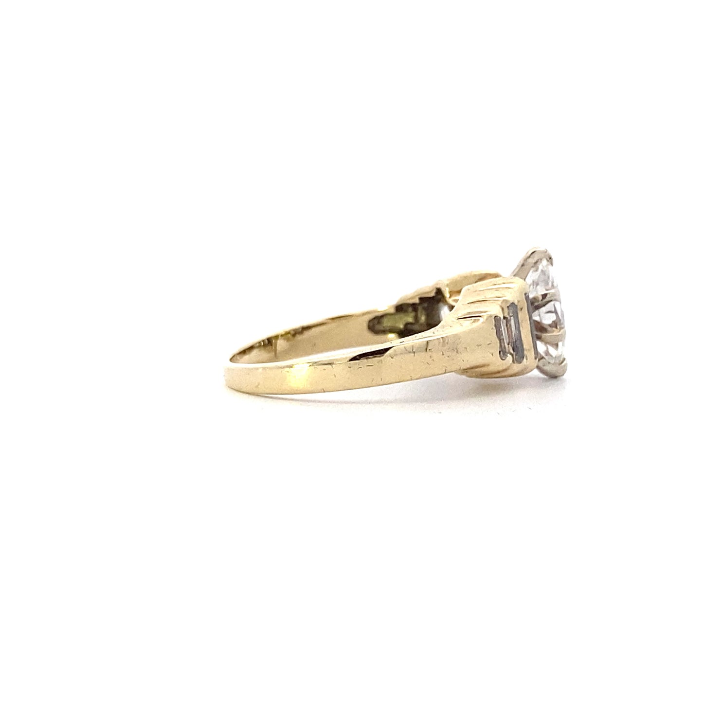 14K Yellow Gold Women's Diamond Ring - 1.08ct