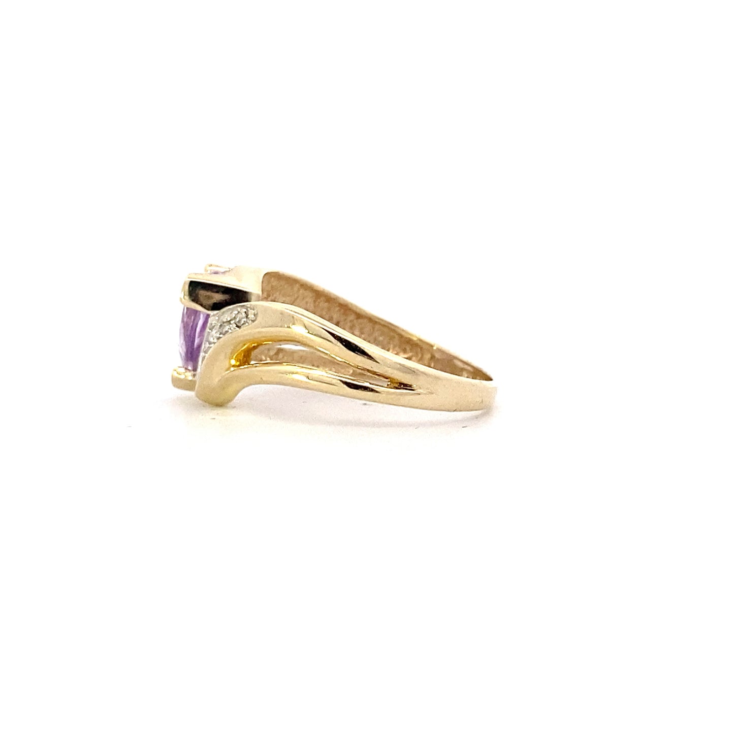 10K Yellow Gold Trillion Amethyst & Diamond Ring - 0.004ct