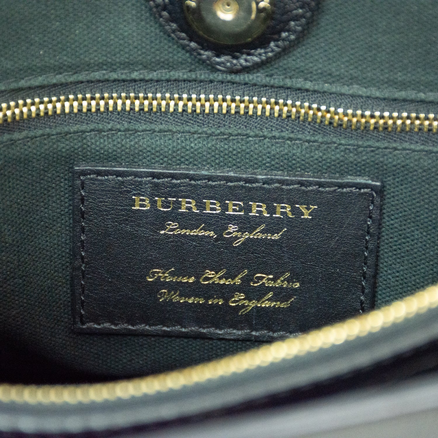 Burberry Banner Leather Tote Purse - 4055832