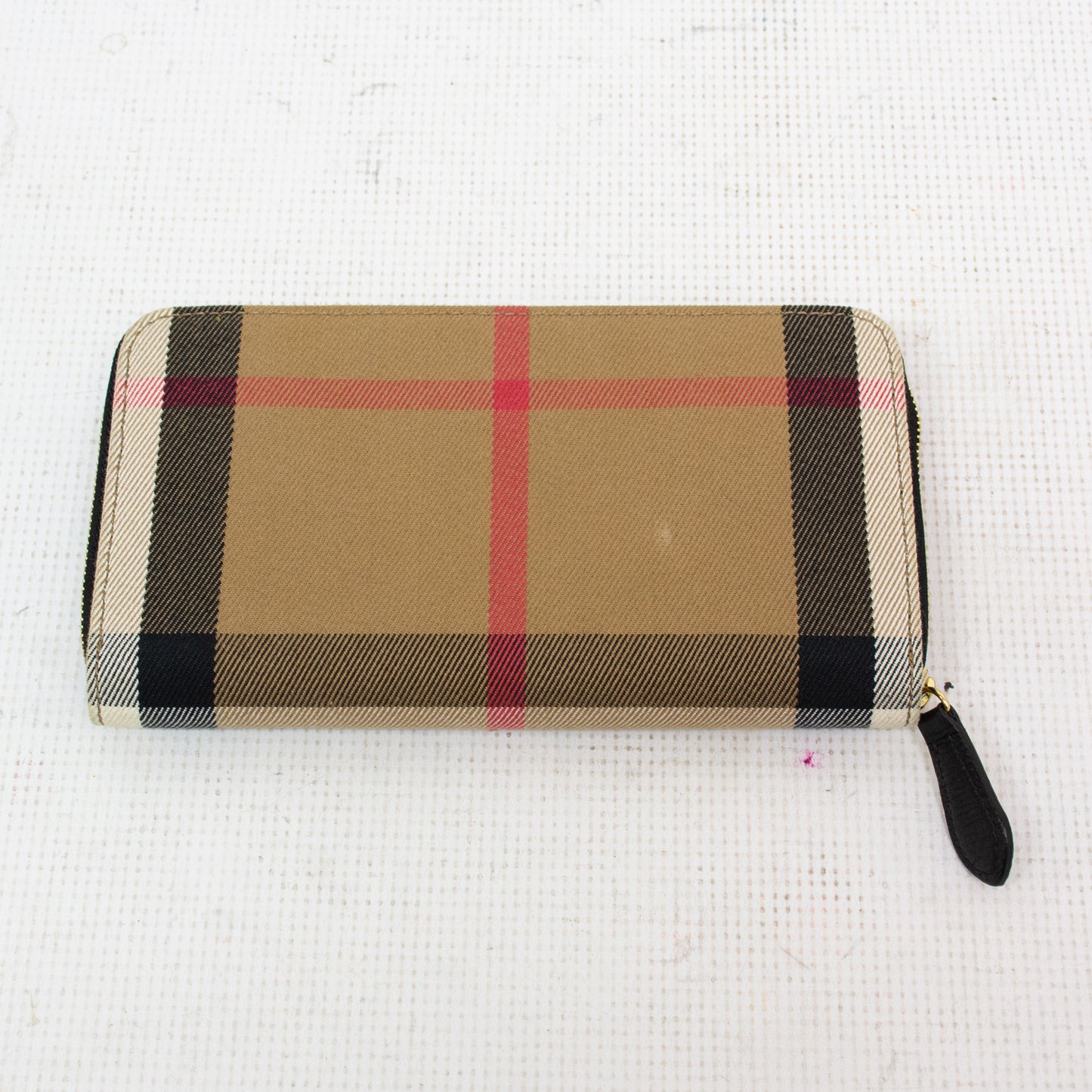 Burberry Elmore Zip Around Wallet - Black & Checkered