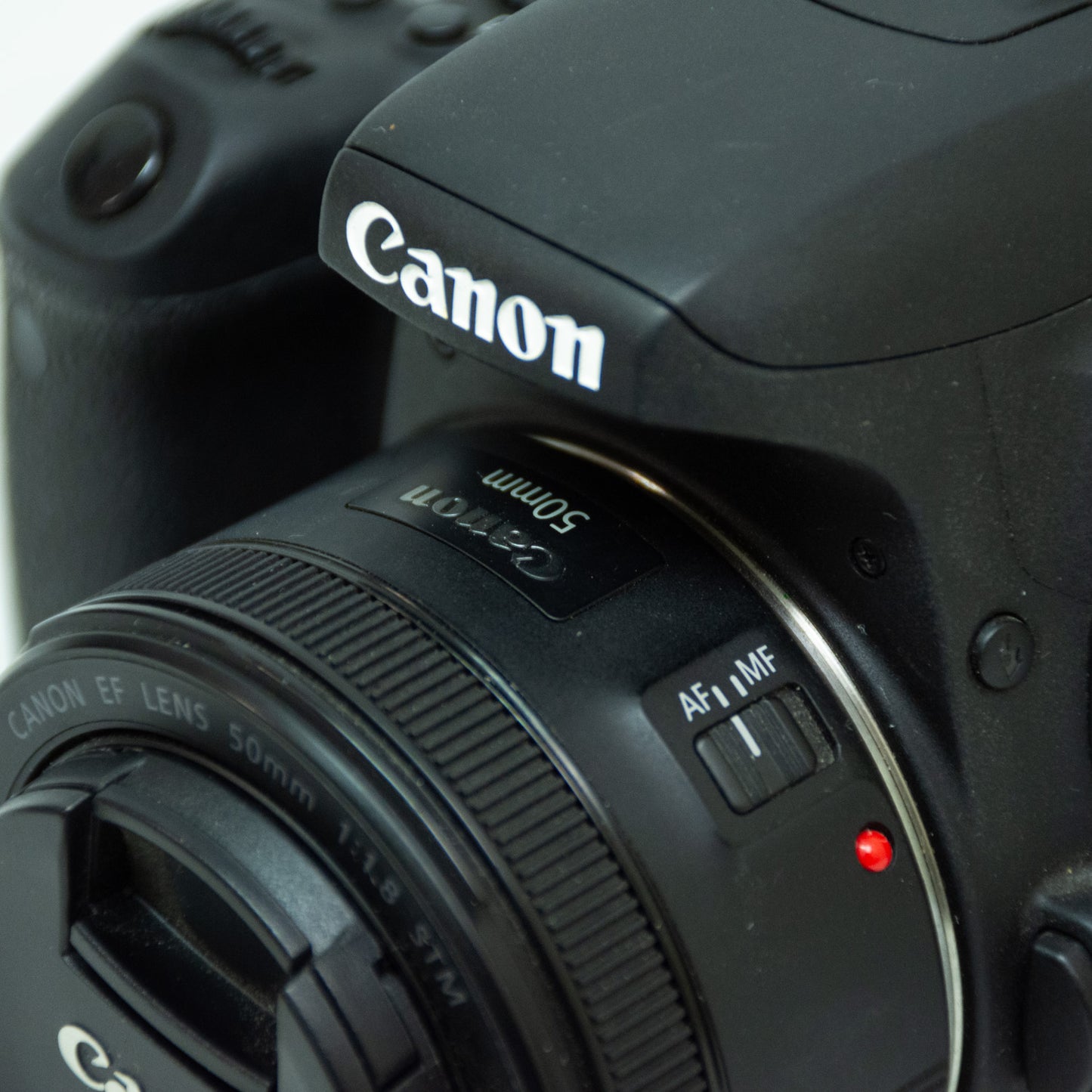 Canon EOS 800D Bundle