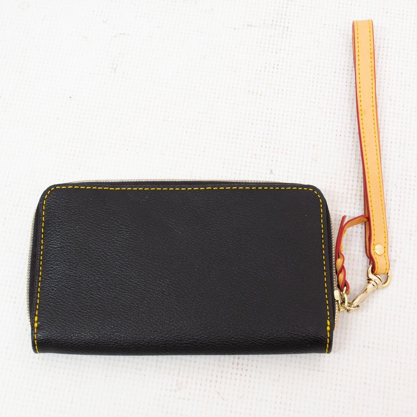 Donney & Bourke Zip Around Black Pebbled Leather Wallet / Wristlet