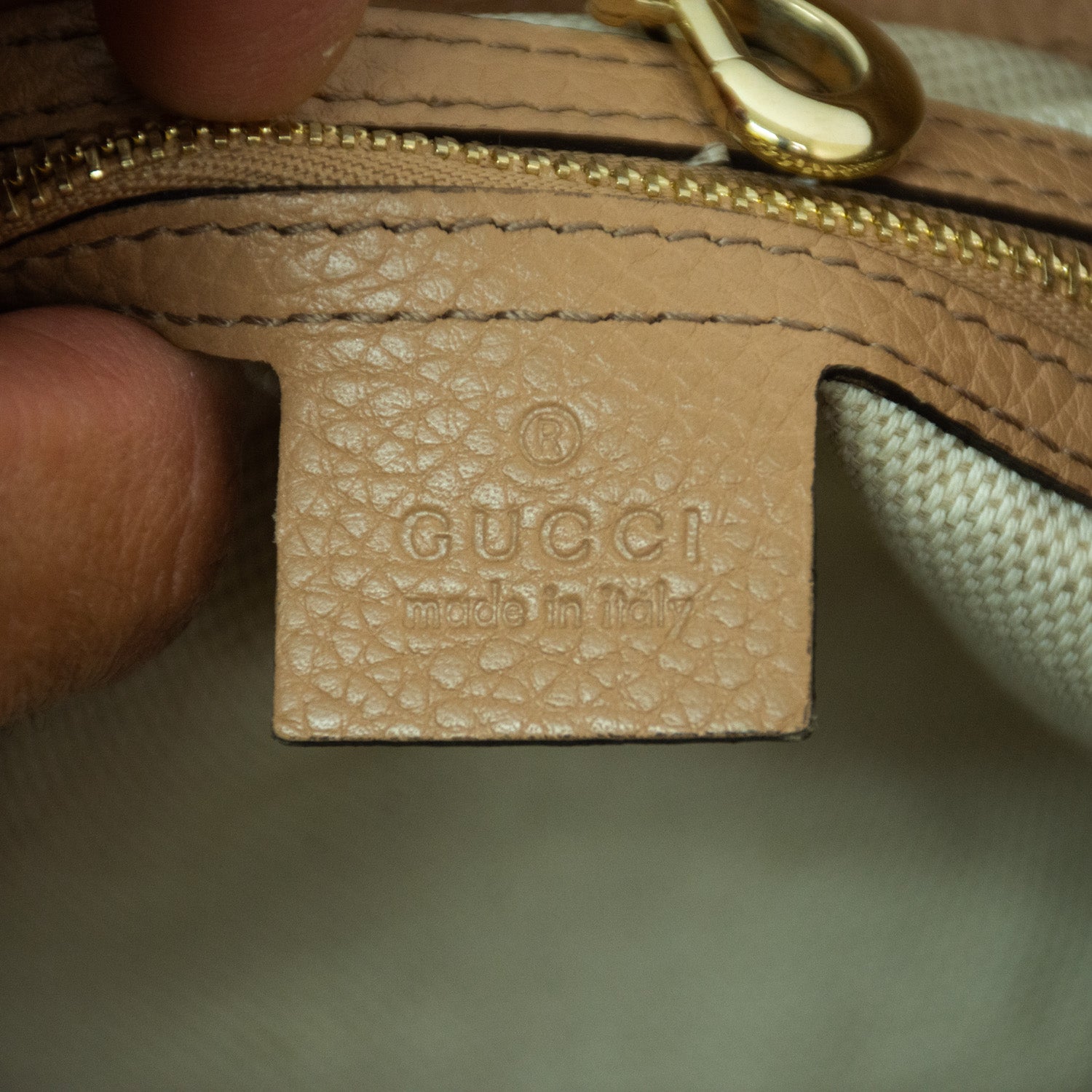 Gucci Soho Pebbled Leather Chain Shoulder Bag - 308982