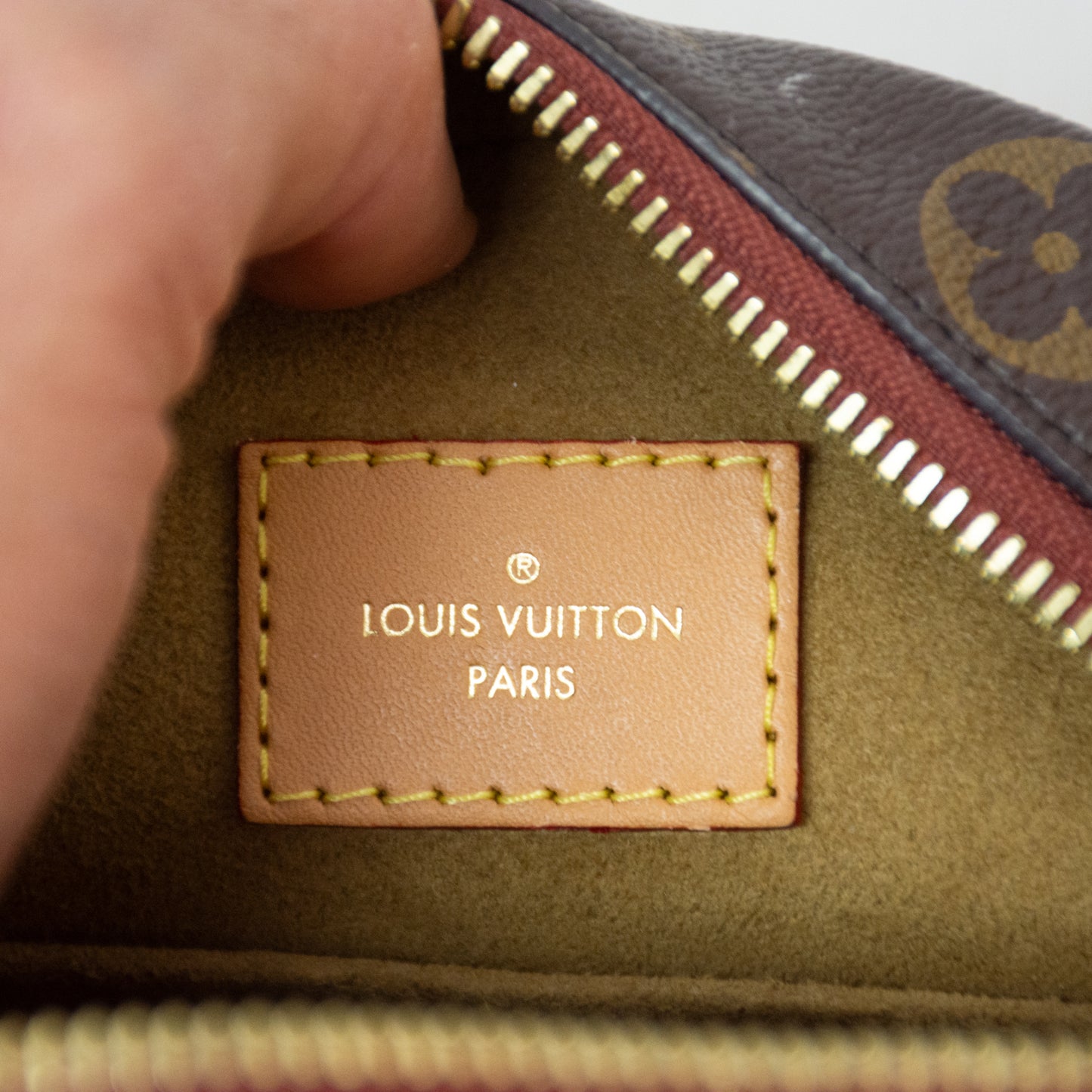 Louis Vuitton Boite Souple Monogram Shoulder Bag - M45578