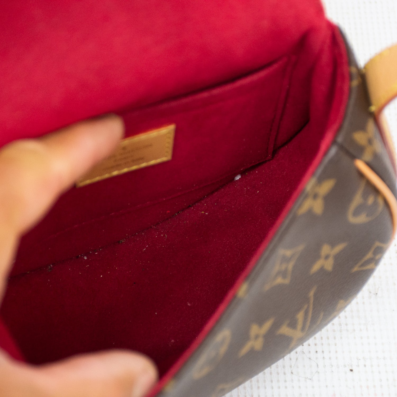 Louis Vuitton Tambran Monogram Shoulder Bag - M44860